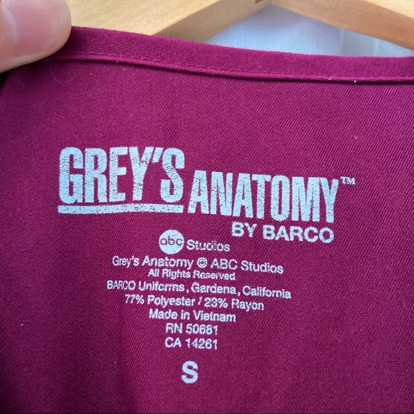 Grey’s Anatomy • Modern Fit Mock Wrap Scrub Top - Picture 9 of 14